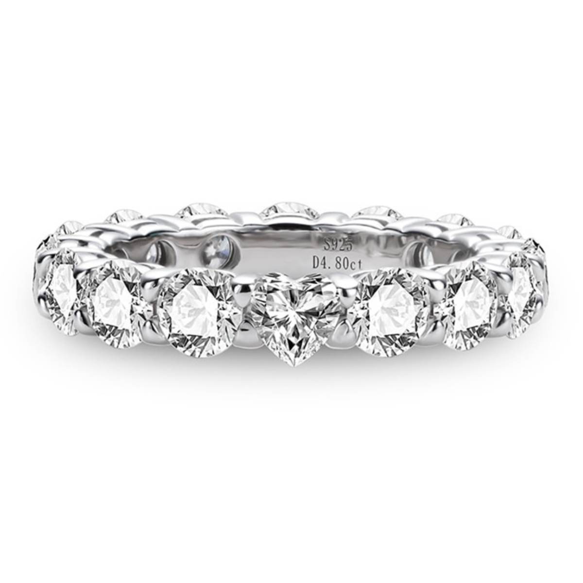 Lovely Moissanite Wedding Ring