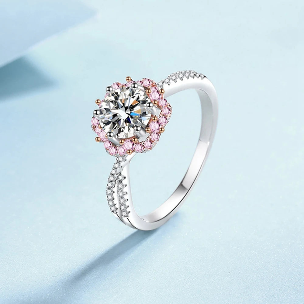 Éden Moissanite Ring in 925 Silver with Rose Gold Detail and Moissanite Center Stone