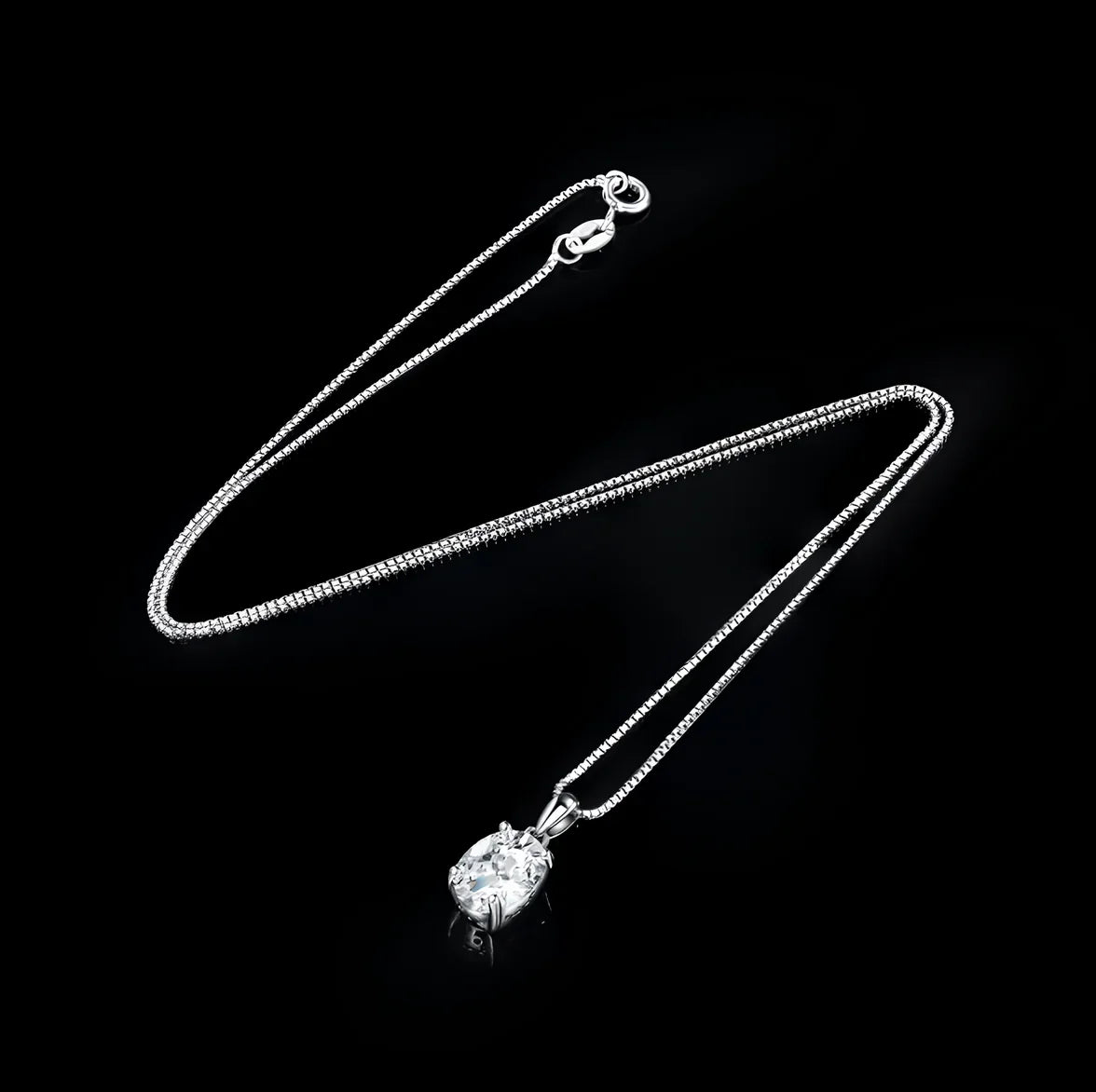 Oval Necklace with 4 Moissanite Claws 18k White Gold Plated