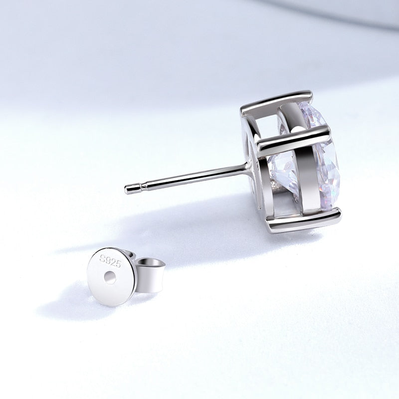Moissanite Stud Solitaire Earring in 18k Gold