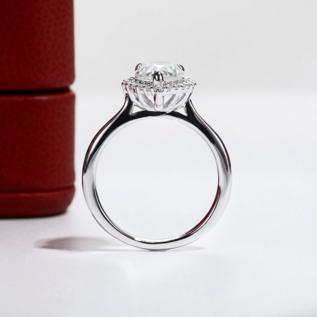 Halo Poire Moissanite Ring