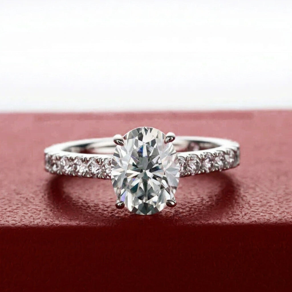 Aurore Oval Moissanite Ring