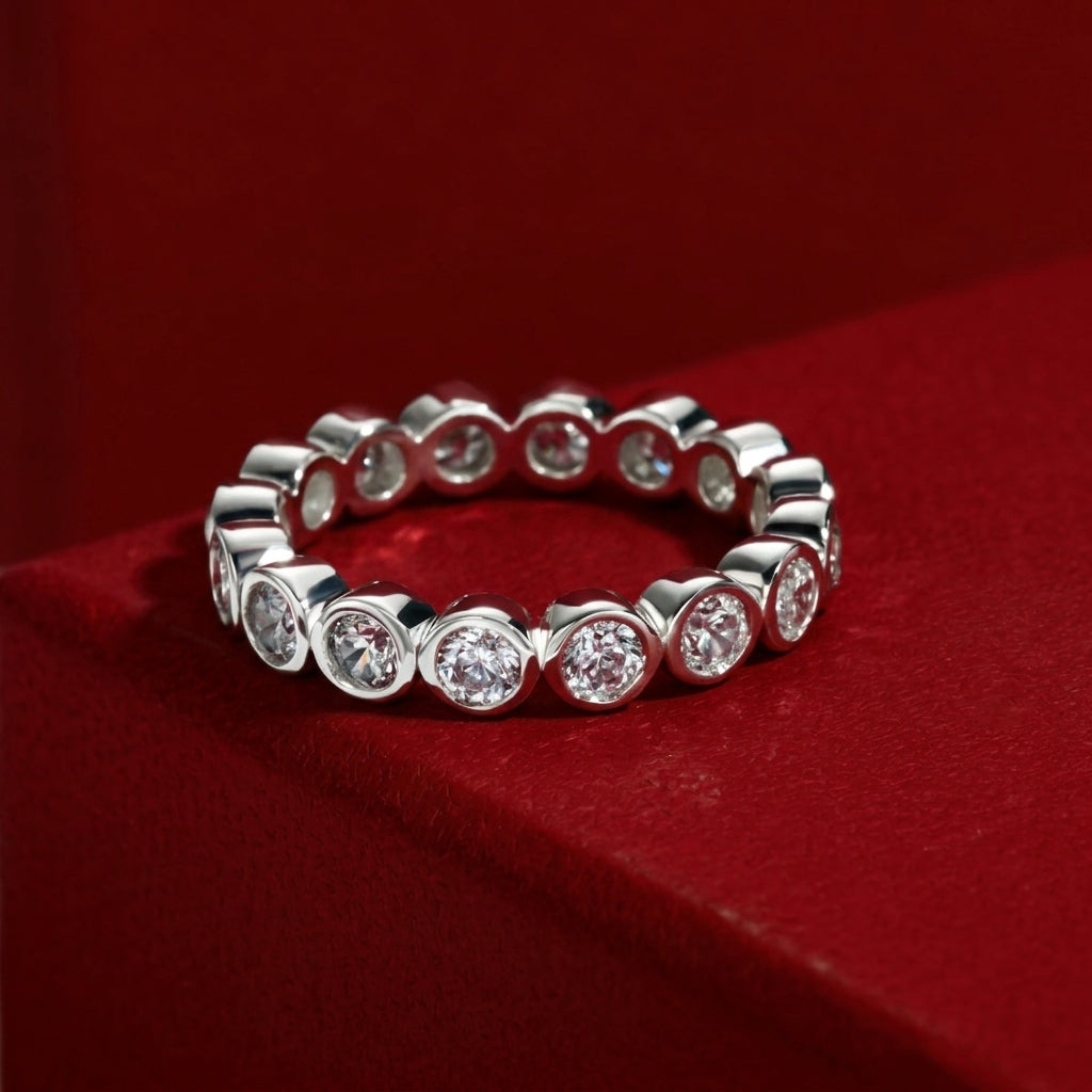 Perle Moissanite Wedding Band