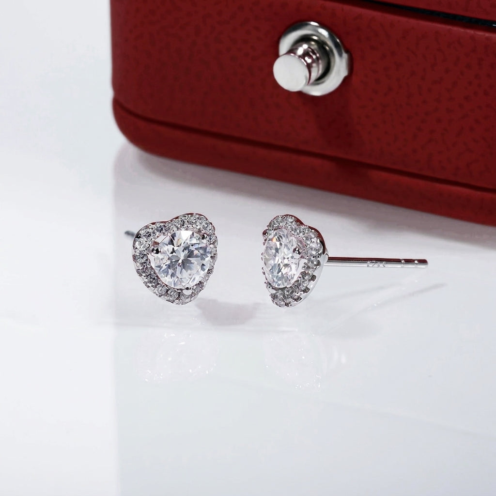 Coeur Cadre Moissanite Earrings