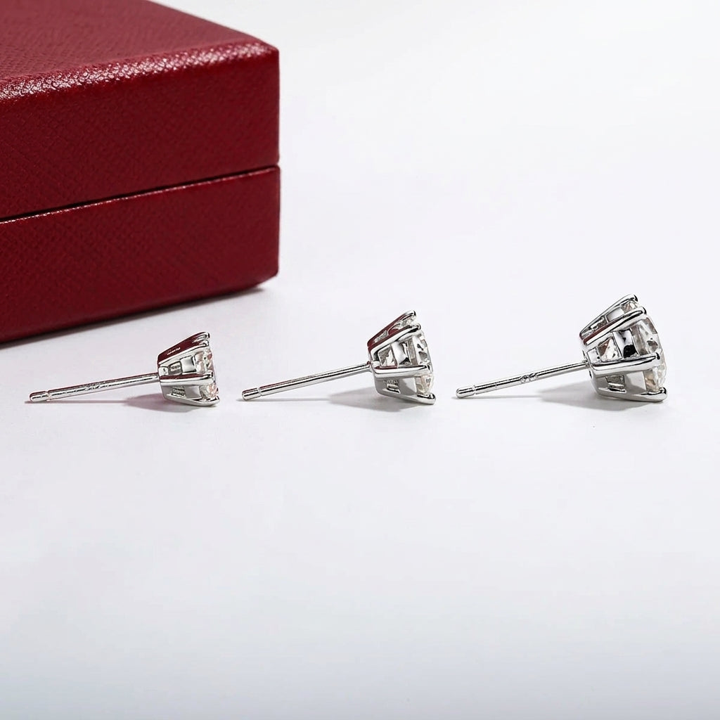 Six Griffes Moissanite Earrings
