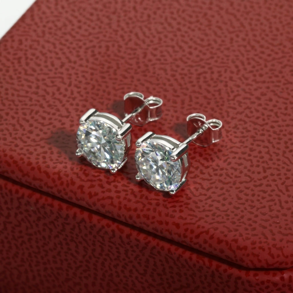 Quatre Griffes Moissanite Earrings