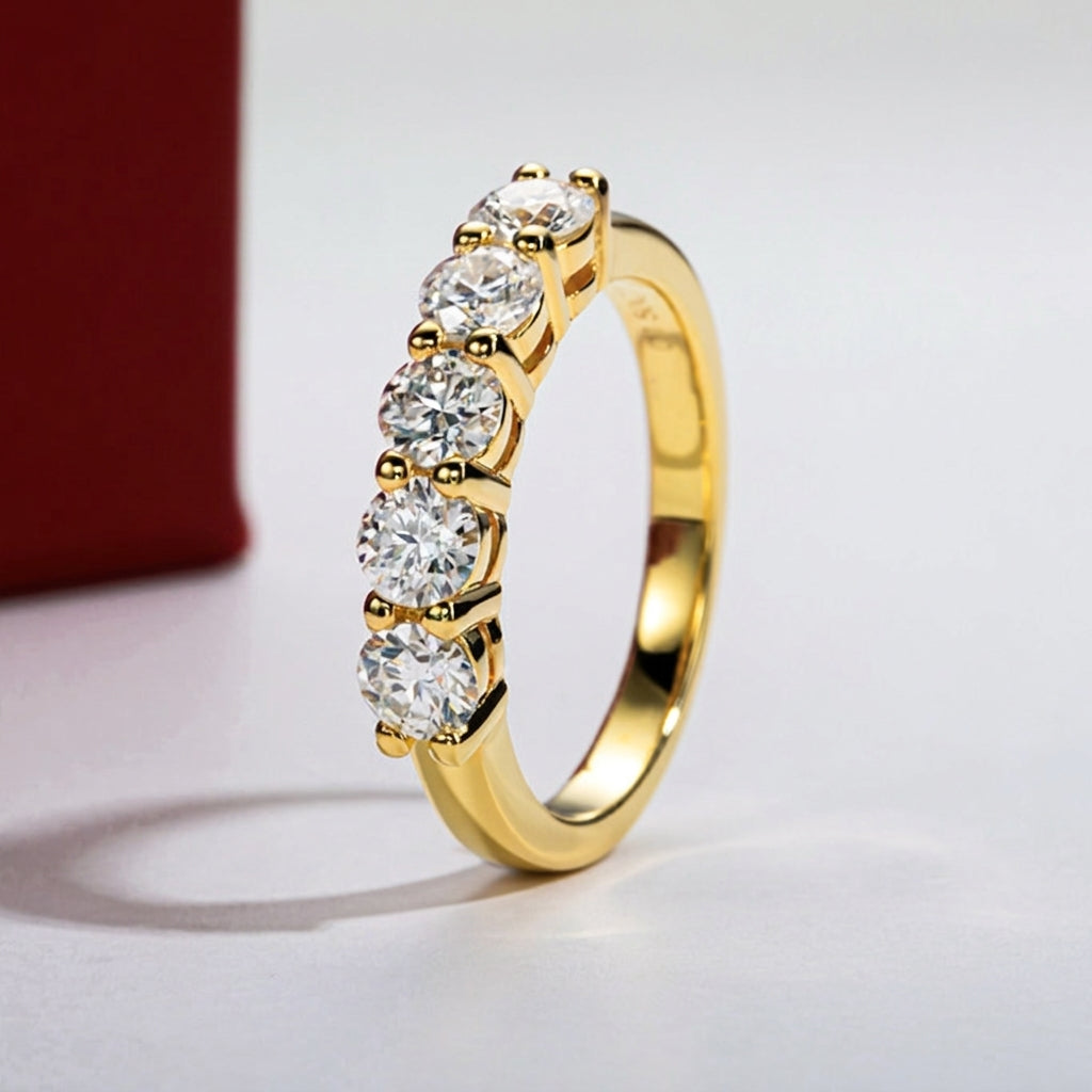 Or Cent Moissanite Gold Half Eternity Band