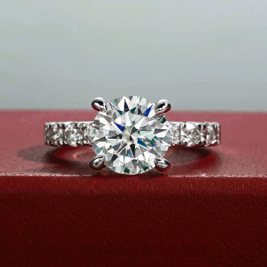 Céleste Moissanite Ring