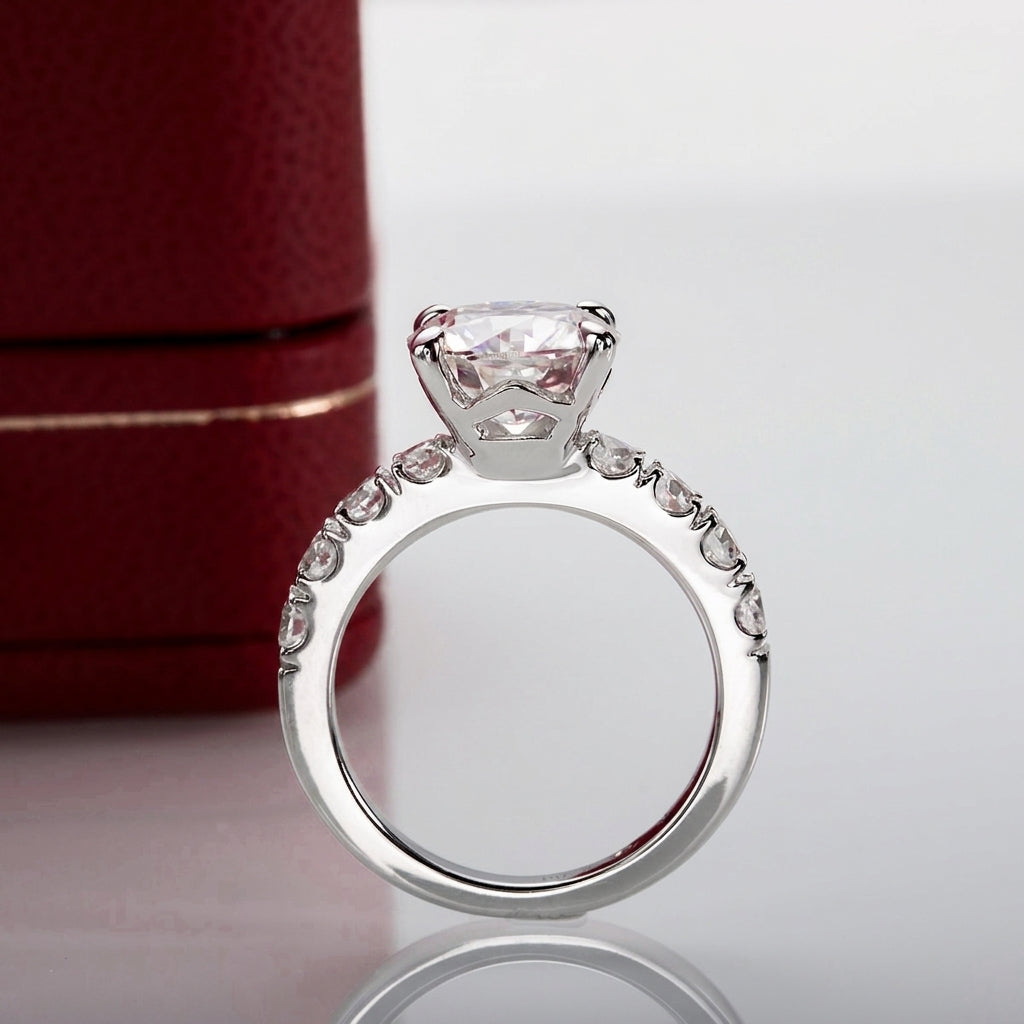 Céleste Moissanite Ring