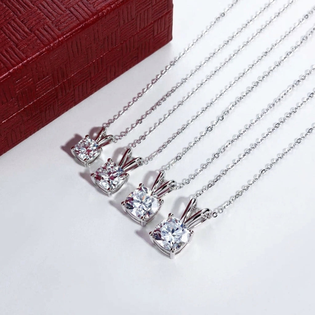 Coussin Moissanite Necklace