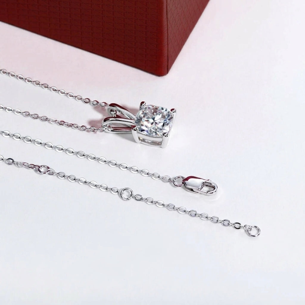 Coussin Moissanite Necklace