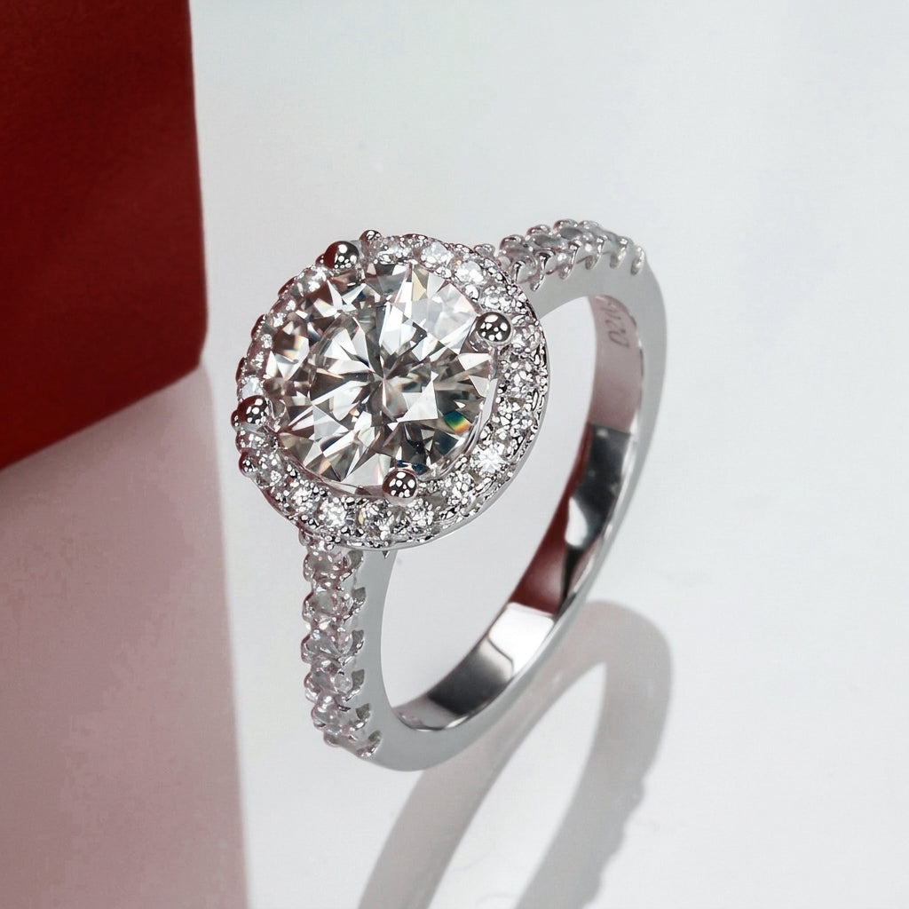 Fil d'Or Moissanite Ring
