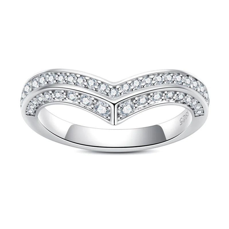 Half Wedding Ring V Design Moissanite