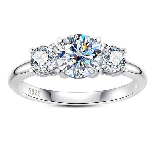 Anel de noivado triplo brilho moissanite em prata 925 com pedras de 1 ct e 0,03 ct.