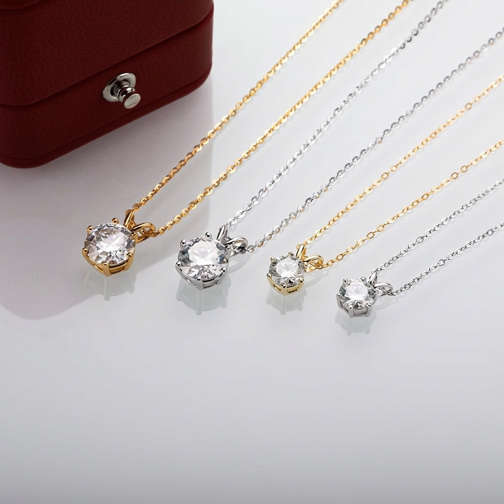 Six Griffes Moissanite Necklace
