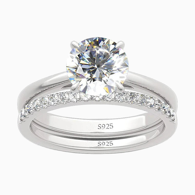 Anel de noivado em prata 925 banhado a ouro branco 18k com meia aliança de moissanita.