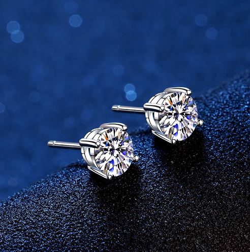 Moissanite 4 Claw Solitaire Earring
