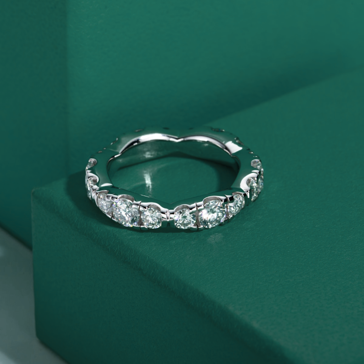 Variant Moissanite Wedding Ring