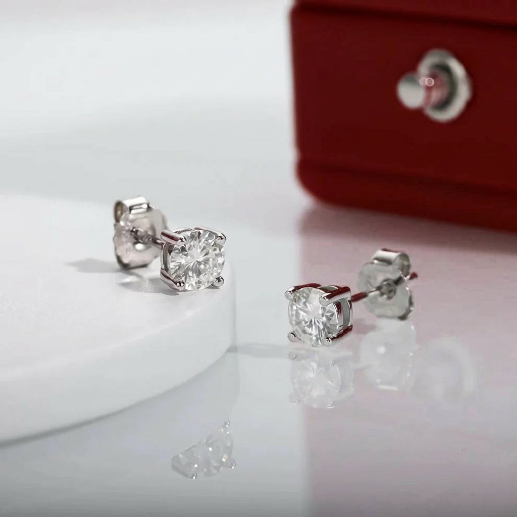 Quatre Millimètres Moissanite Earrings