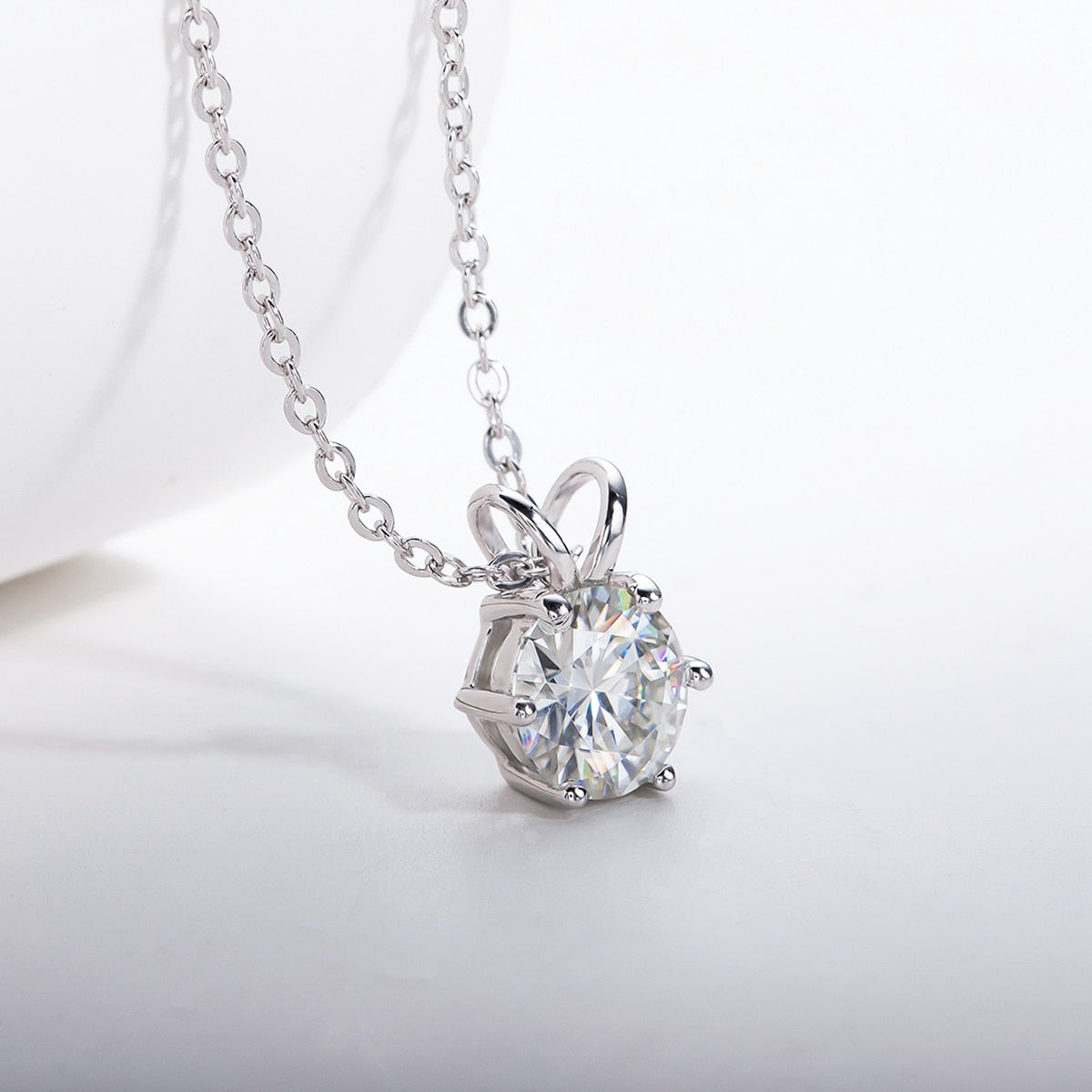 Six Griffes Moissanite Necklace
