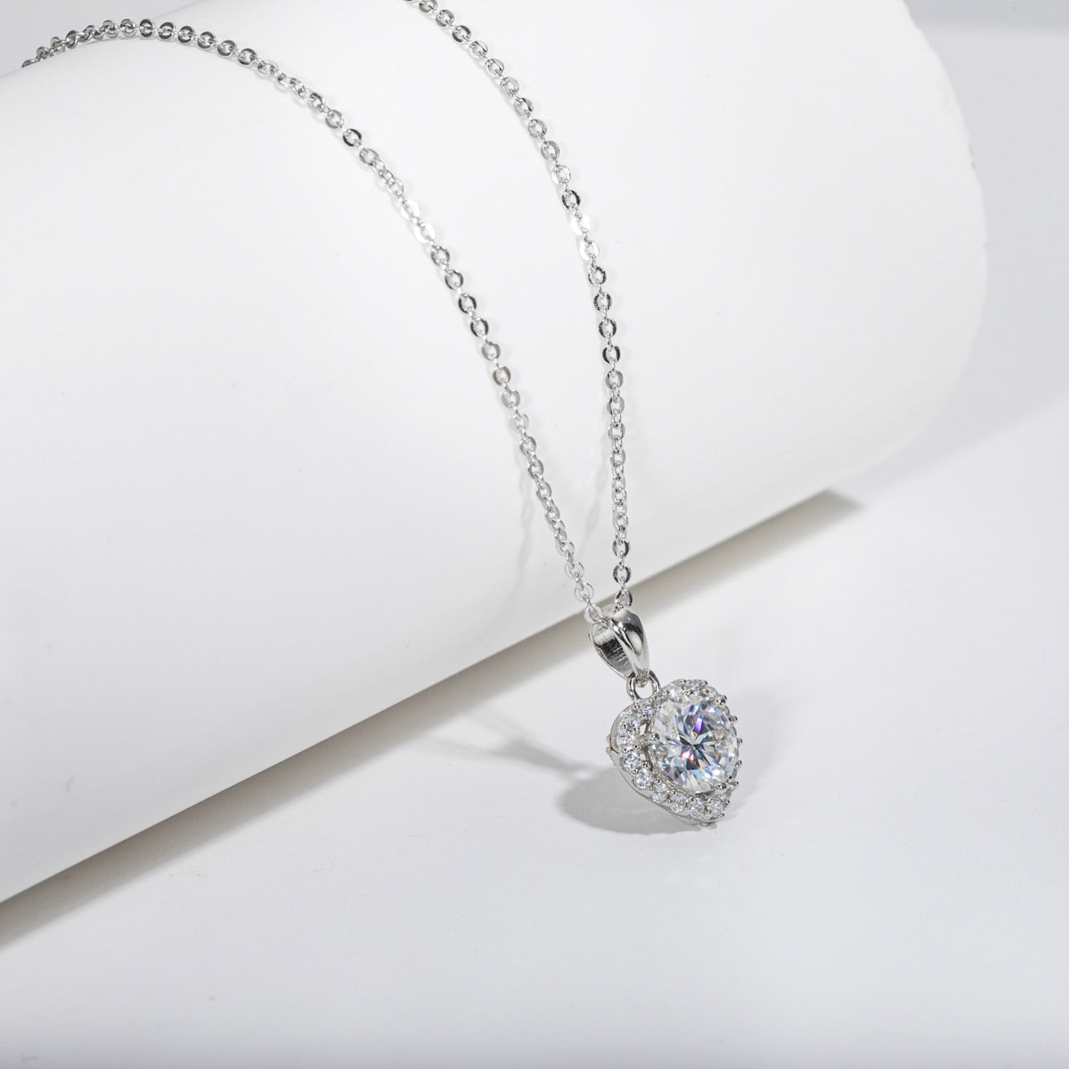 Coeur Moissanite Necklace