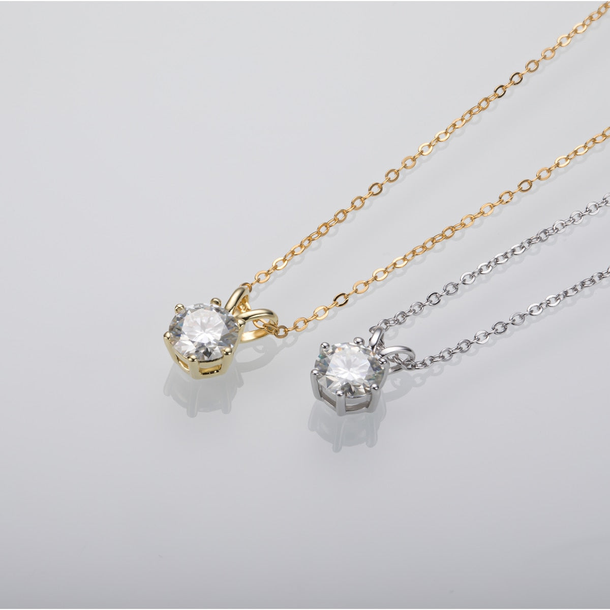 Six Griffes Moissanite Necklace
