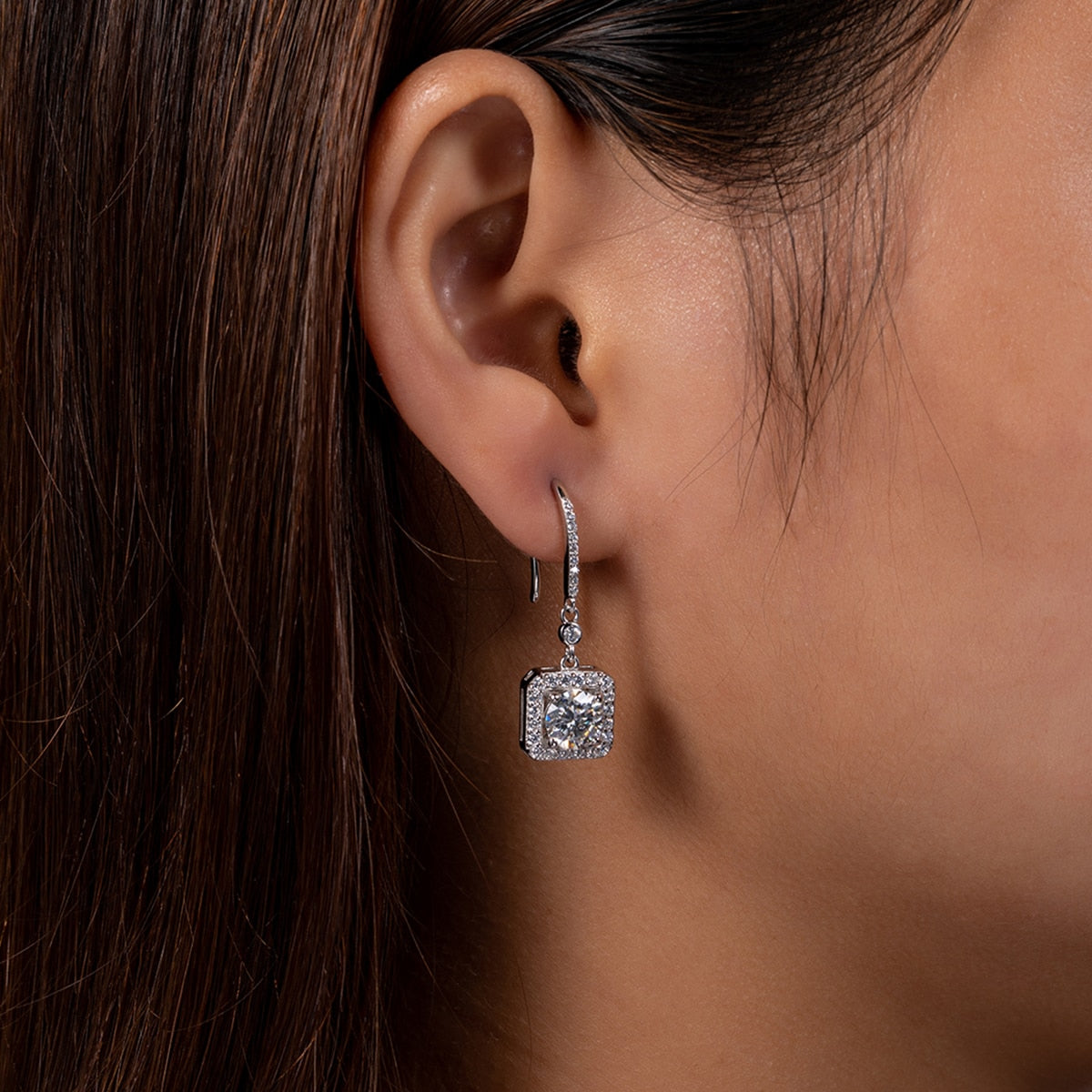 Carré Drop Moissanite Earrings