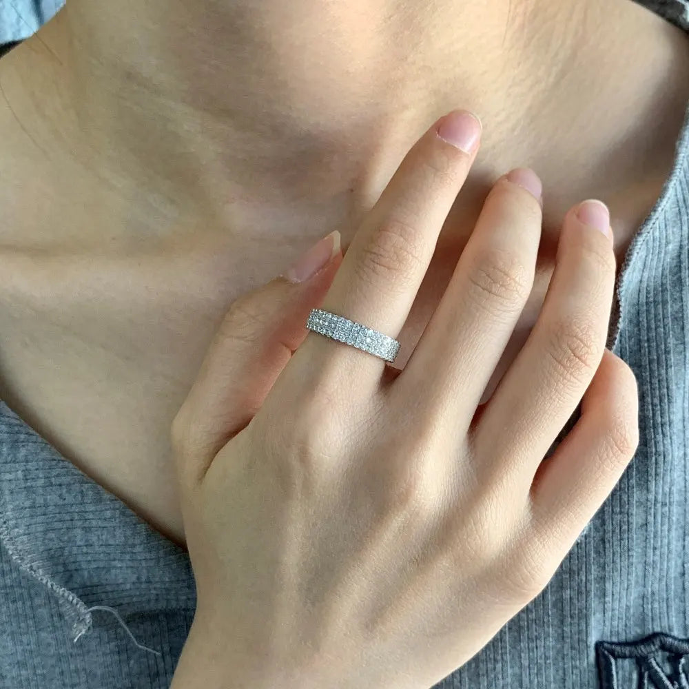 Moissanit -Ring in 925 Silber gesetzt