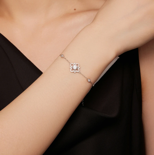 Garden Flower Bracelet with Moissanites in Silver