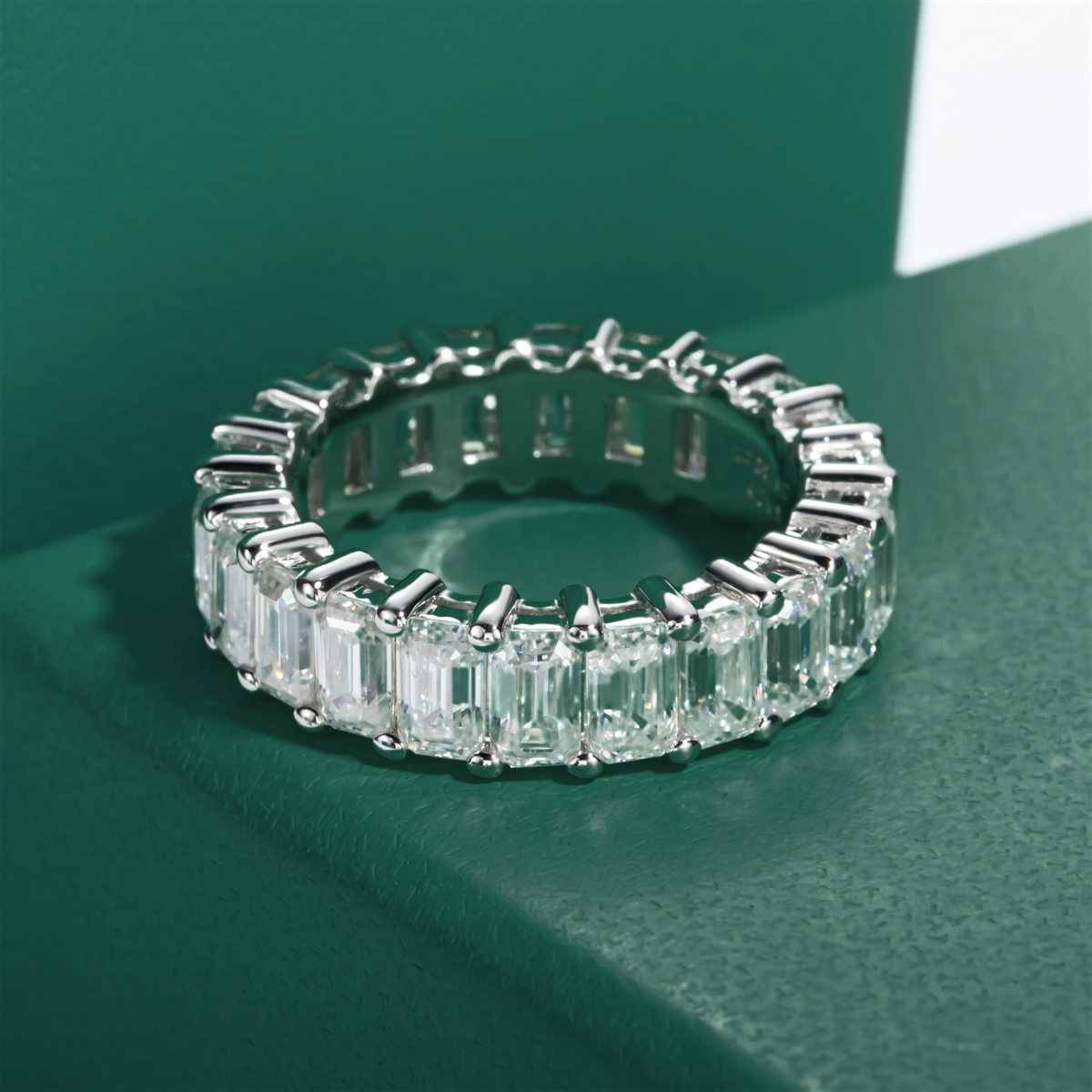 Cubic Moissanite Stones Wedding Ring