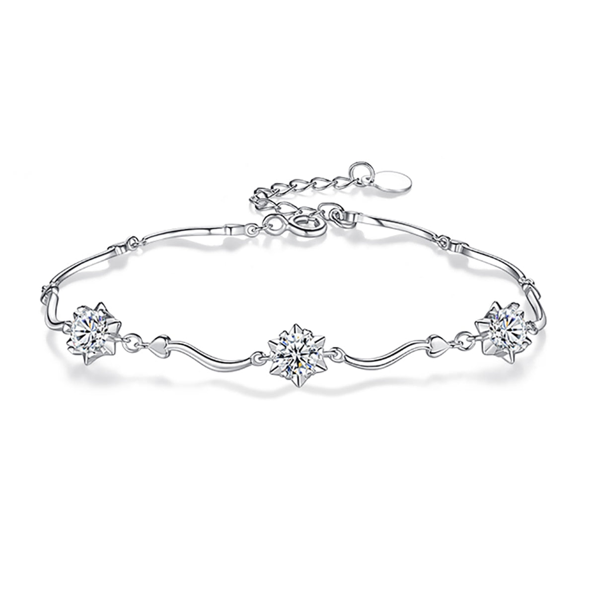 Bracelete Flor do Amor em prata folheada a ouro branco 14k com moissanites e zircônias.