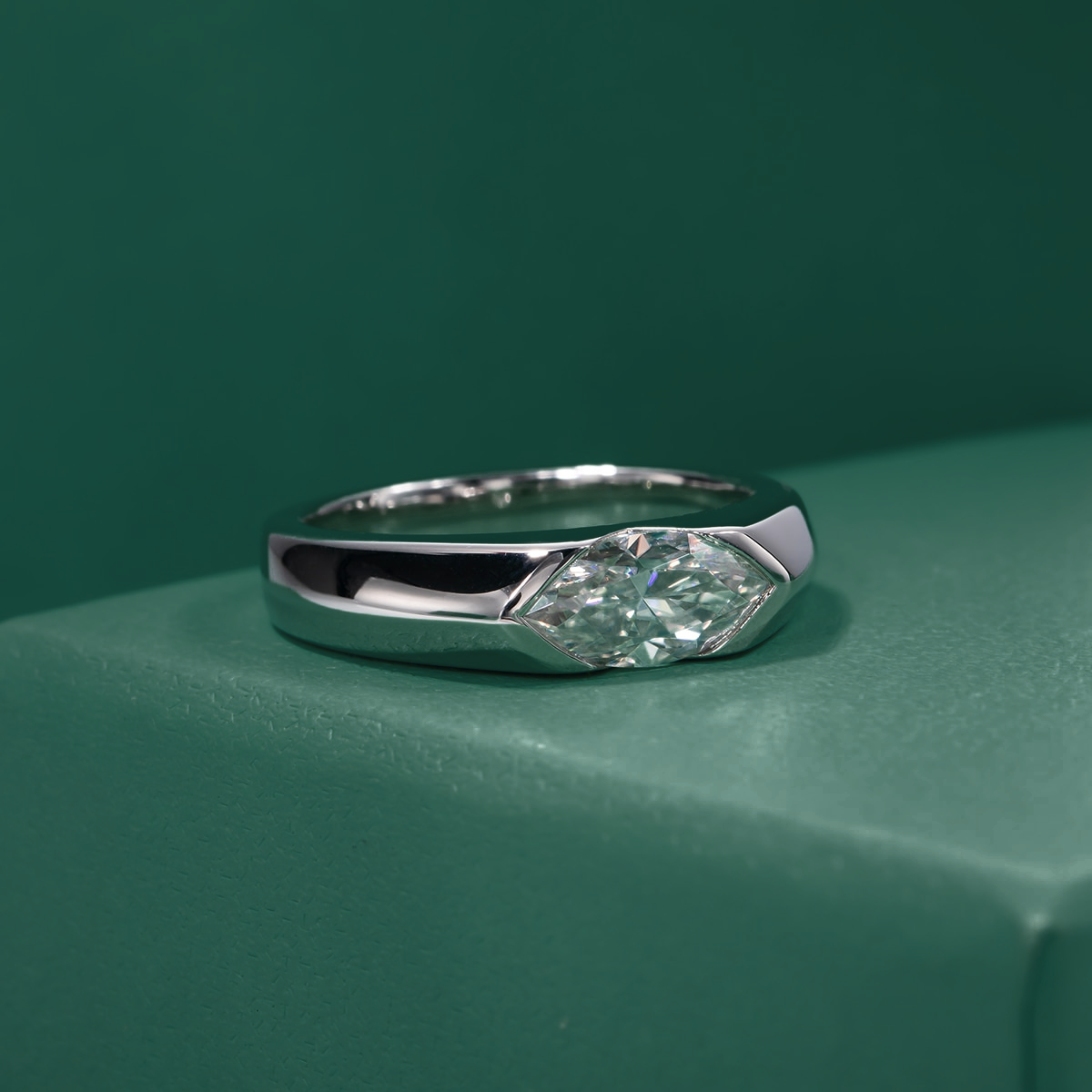 Hoheit Missanit Ring Marquise