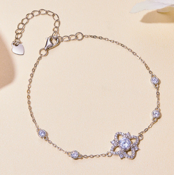 Garden Flower Bracelet with Moissanites in Silver